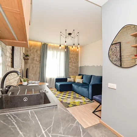 Homly S22 Апартаменти