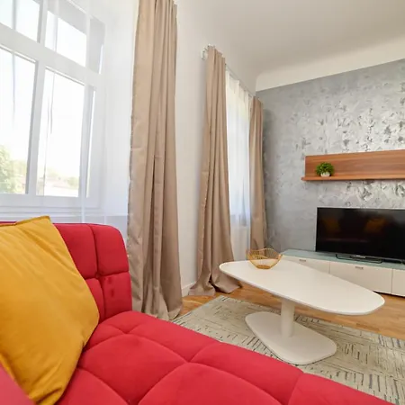Homly S22 Apartment