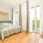 Homly S22 Apartman *